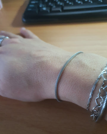Photo from a customer review: 5 out of 5 stars, Daniela