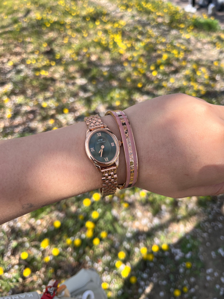 Photo from a customer review: 5 out of 5 stars, 엄