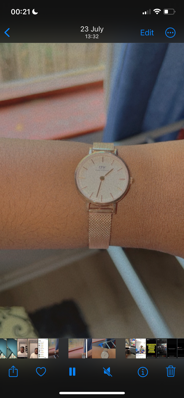 Photo from a customer review: 5 out of 5 stars, Danielle