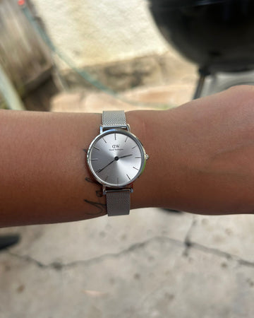 Photo from a customer review: 5 out of 5 stars, Leandra