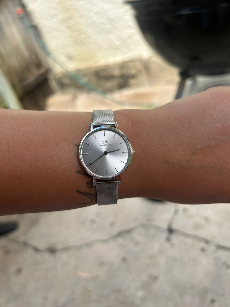 Photo from a customer review: 5 out of 5 stars, Leandra